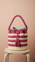Sac seau crochet fuchsia et vanille